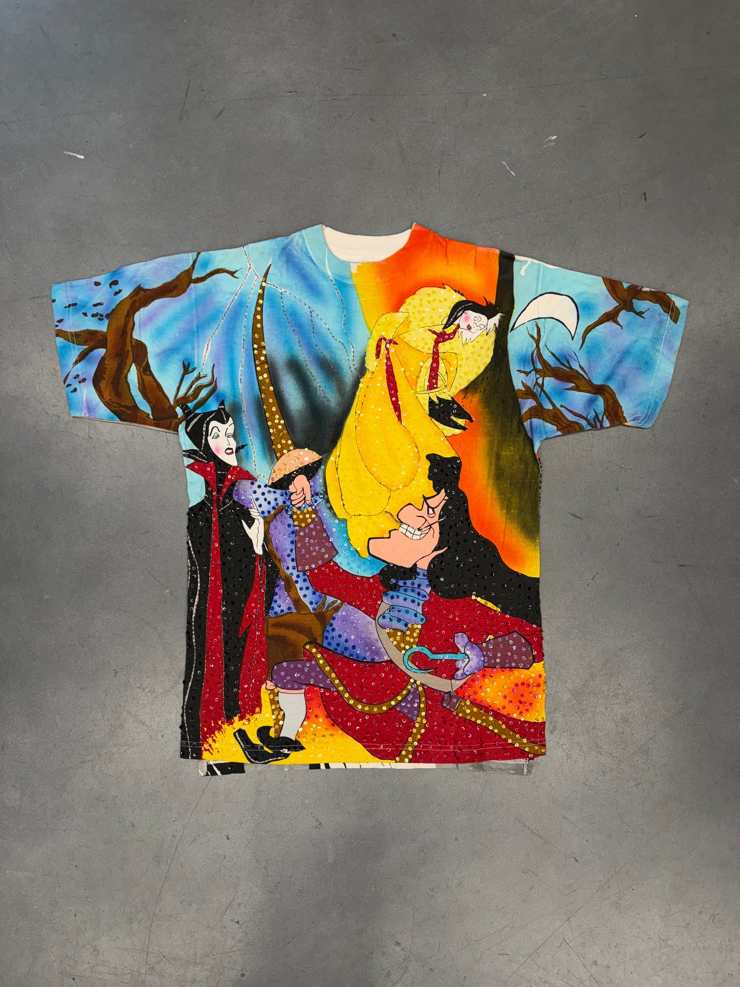 90'S DISNEY CAPTAIN HOOK EMBELLISHED SEQUIN TEE (DISNEY BY JOUJOU TAG)