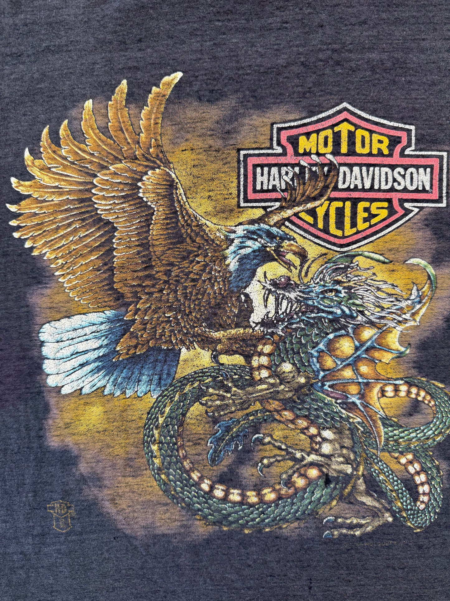 1988 HARLEY DAVIDSON EAGLE DRAGON BATTLE YAMI'S M/C PARTS MOAB, UT TEE (HOLOUBEK BRAND TAG)
