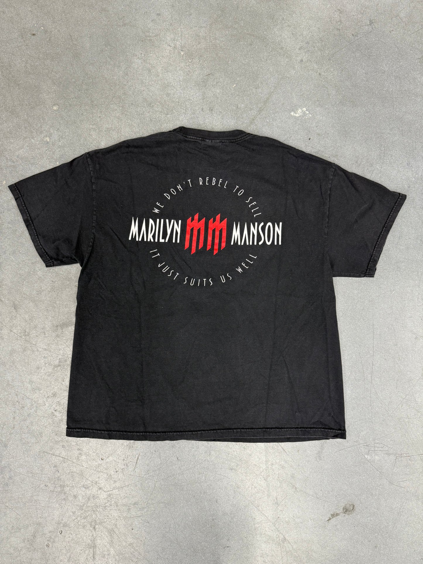 2003 MARILYN MANSON THE BRIGHT YOUNG THINGS TOUR TEE (TENNESSEE RIVER TAG)