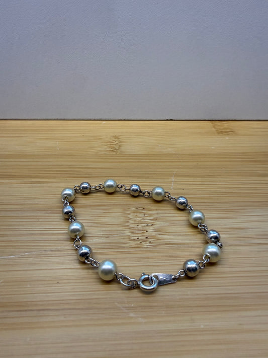 REPEATED PEARL SILVER BRACELET