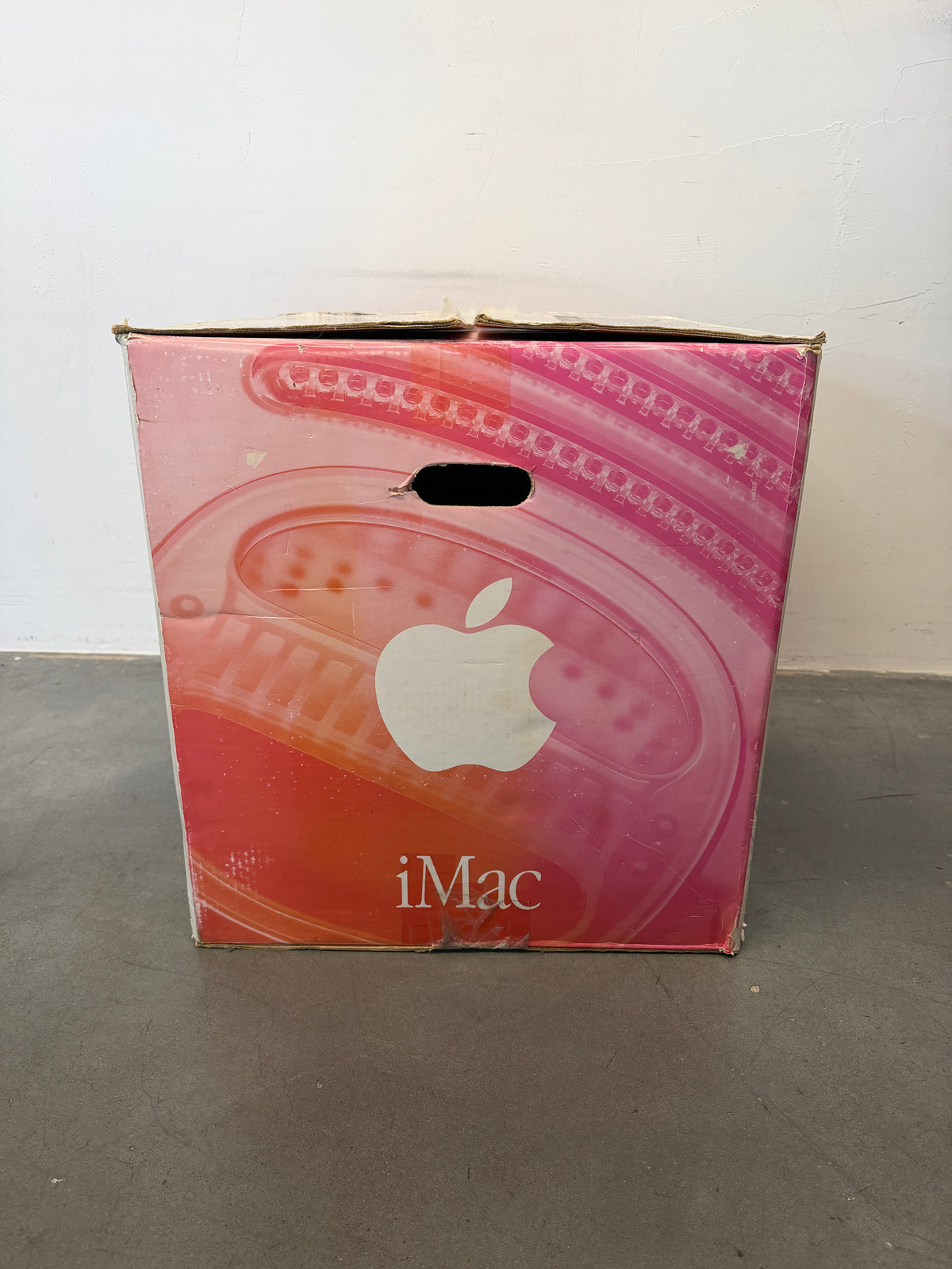 1999 APPLE IMAC G3 333MHZ COMPUTER WITH ORIGINAL BOX & YUM POSTER - TANGERINE