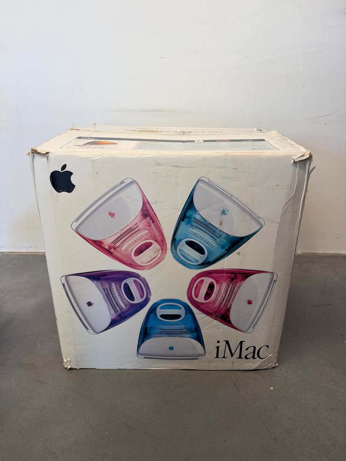1999 APPLE IMAC G3 333MHZ COMPUTER WITH ORIGINAL BOX & YUM POSTER - TANGERINE