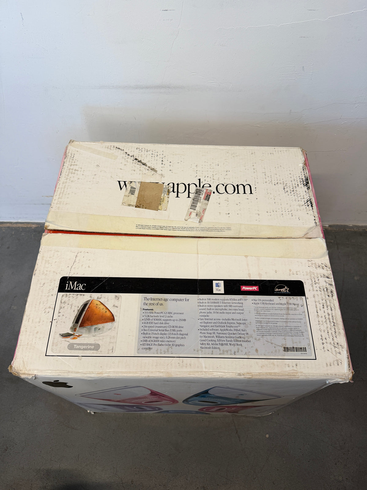 1999 APPLE IMAC G3 333MHZ COMPUTER WITH ORIGINAL BOX & YUM POSTER - TANGERINE