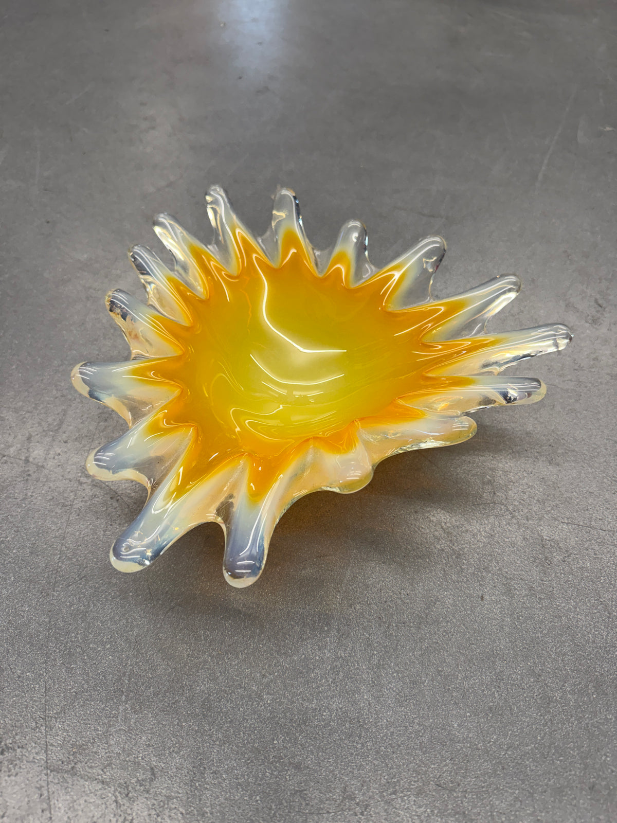 MURANO VINTAGE STAR ORANGE-YELLOW GLASS BOWL