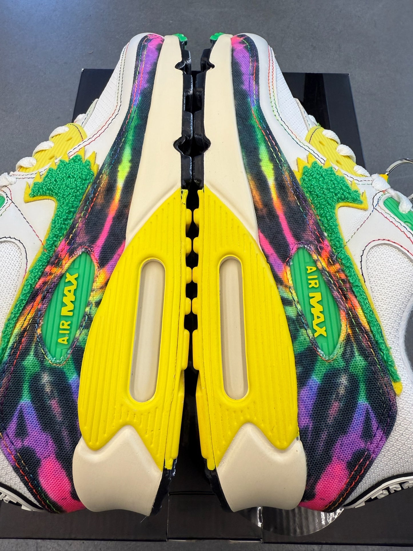 2025 SIZE 9 NIKE AIR MAX 90 GRATEFUL DEAD UNIVERSITY OF OREGON GRATEFUL DUCKS