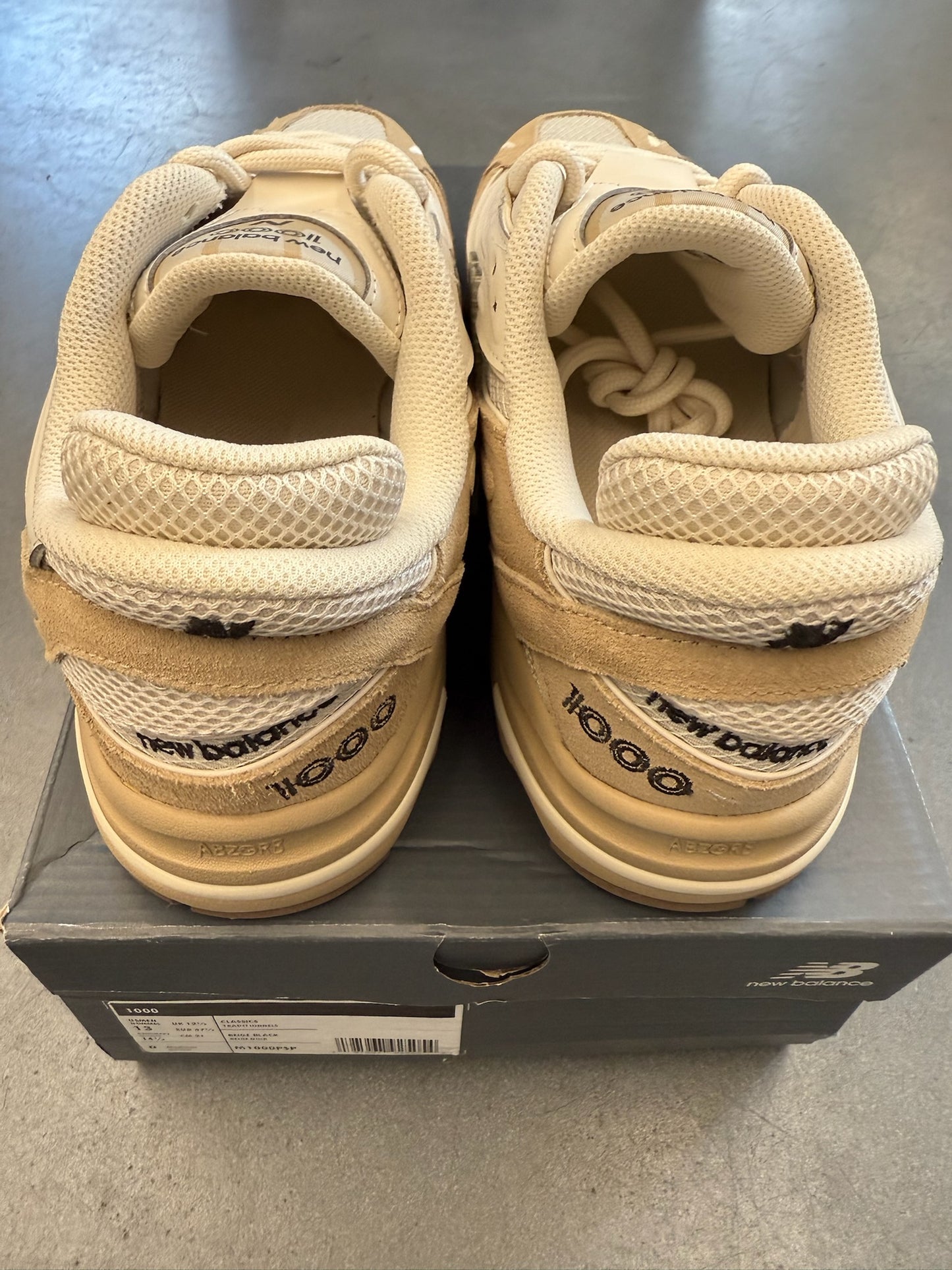 2025 SIZE 13 NEW BALANCE 1000 BEIGE (NEW IN BOX)