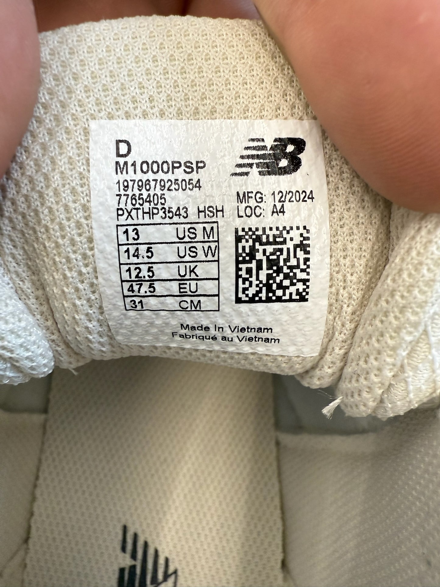 2025 SIZE 13 NEW BALANCE 1000 BEIGE (NEW IN BOX)