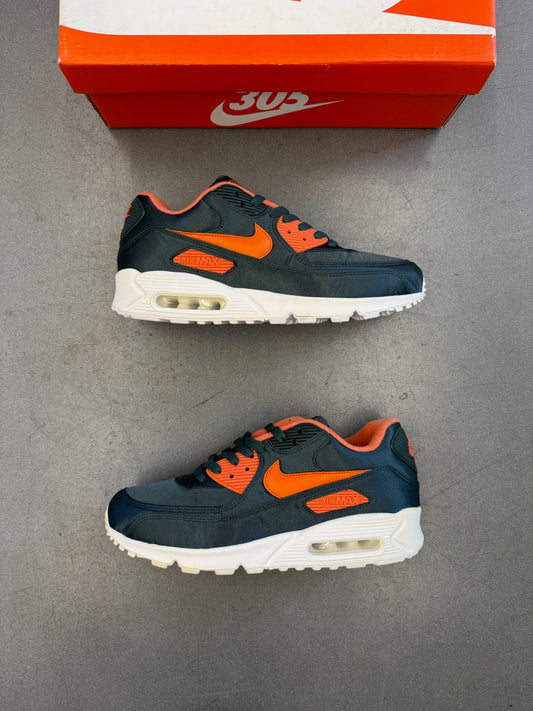 2020 UNKNWN NIKE AIR MAX 90 305 SIZE 10.5