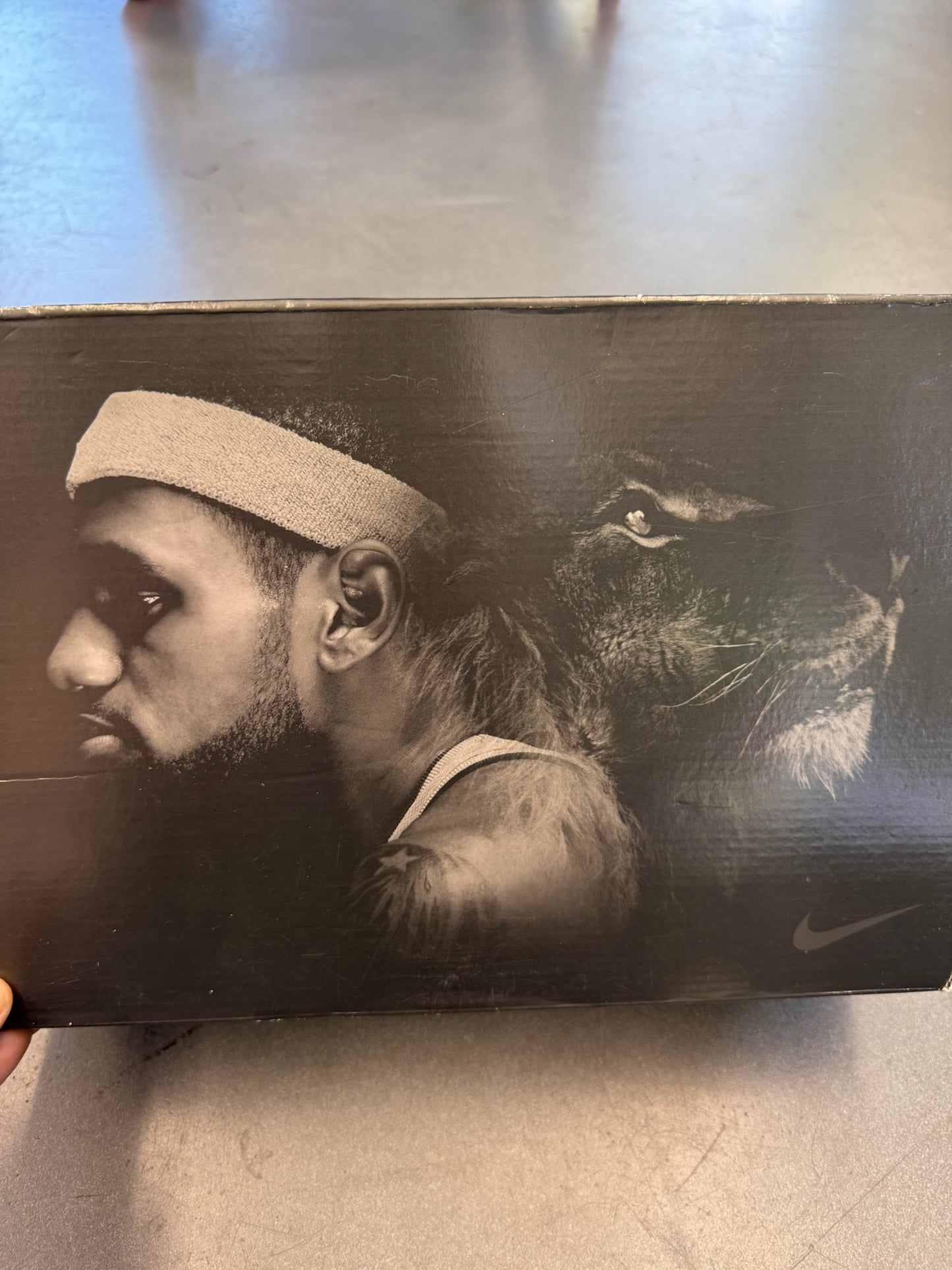 2021 MENS NIKE LEBRON 8 SOUTH BEACH (PRE-OWNED WITH BOX)