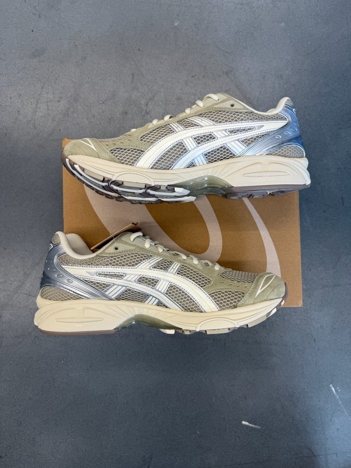 2025 ASICS GEL-KAYANO 14 - JULIANA SALAZAR