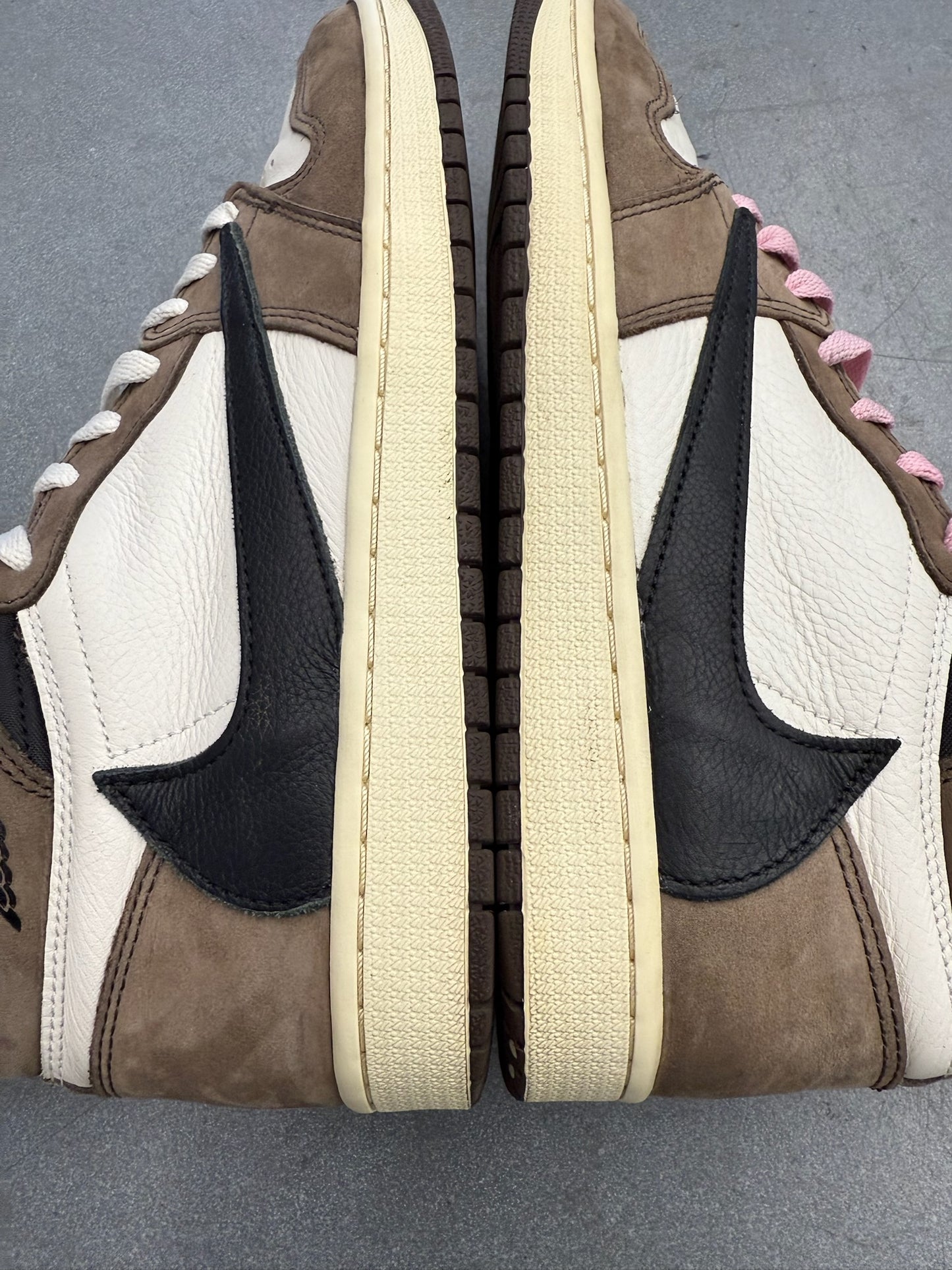 2019 SIZE 9.5 TRAVIS SCOTT MOCHA JORDAN 1 RETRO HIGH OG SP (PRE-OWNED NO BOX)