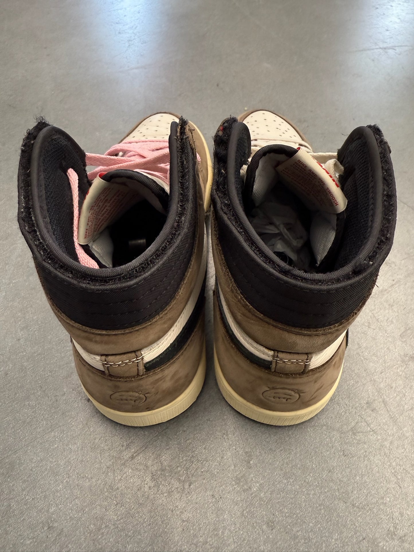 2019 SIZE 9.5 TRAVIS SCOTT MOCHA JORDAN 1 RETRO HIGH OG SP (PRE-OWNED NO BOX)