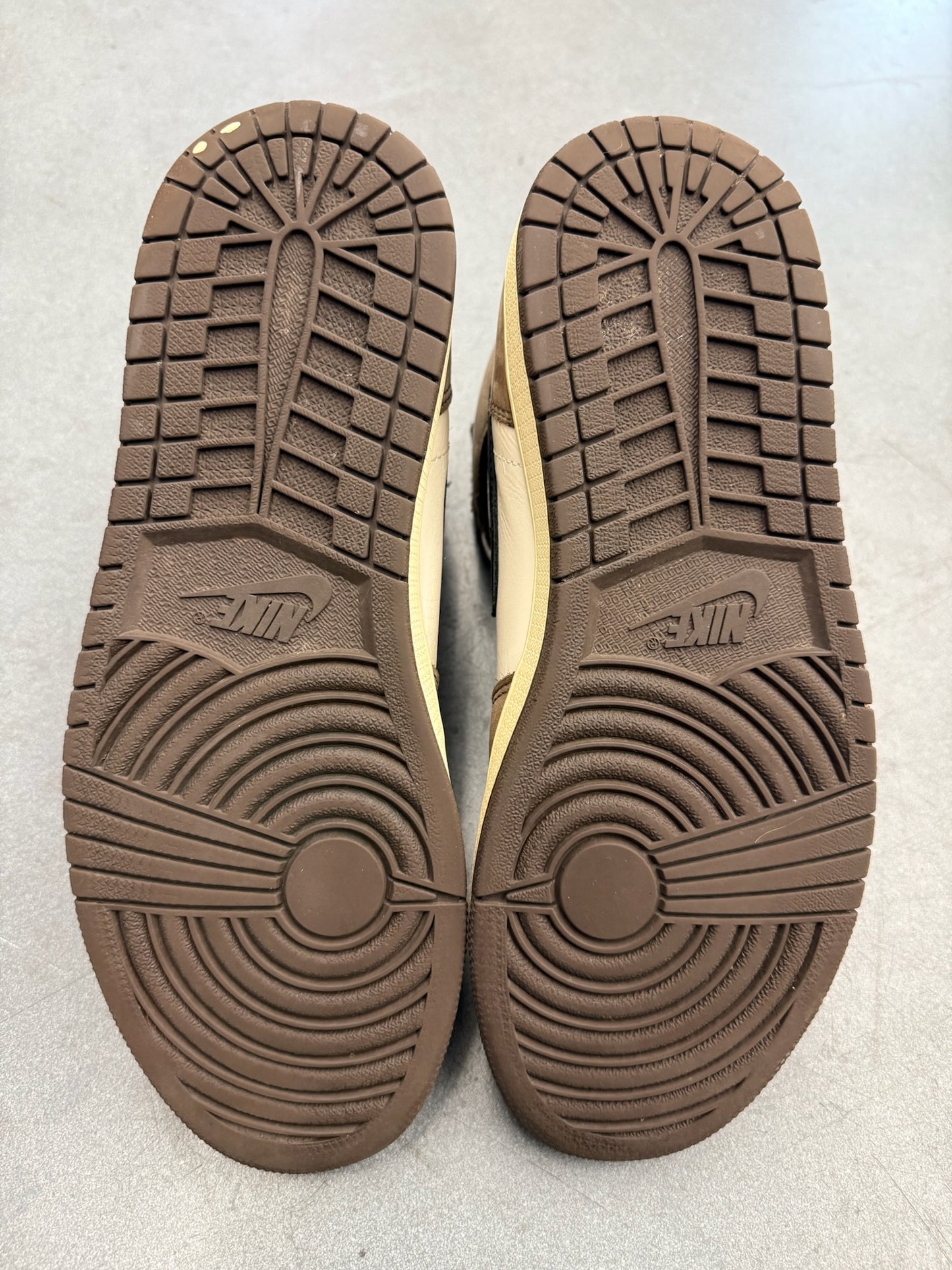 2019 SIZE 9.5 TRAVIS SCOTT MOCHA JORDAN 1 RETRO HIGH OG SP (PRE-OWNED NO BOX)