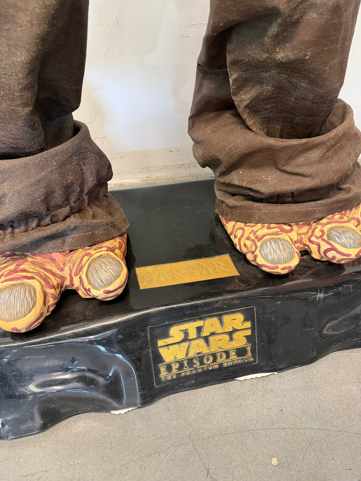 1999 STAR WARS EPISODE I JAR JAR BINKS LIFE-SIZE PEPSI & FRITO-LAY PROMOTIONAL STATUE