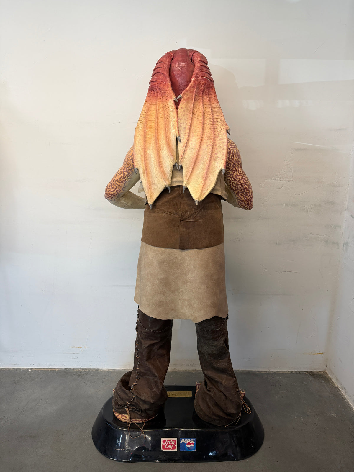 1999 STAR WARS EPISODE I JAR JAR BINKS LIFE-SIZE PEPSI & FRITO-LAY PROMOTIONAL STATUE
